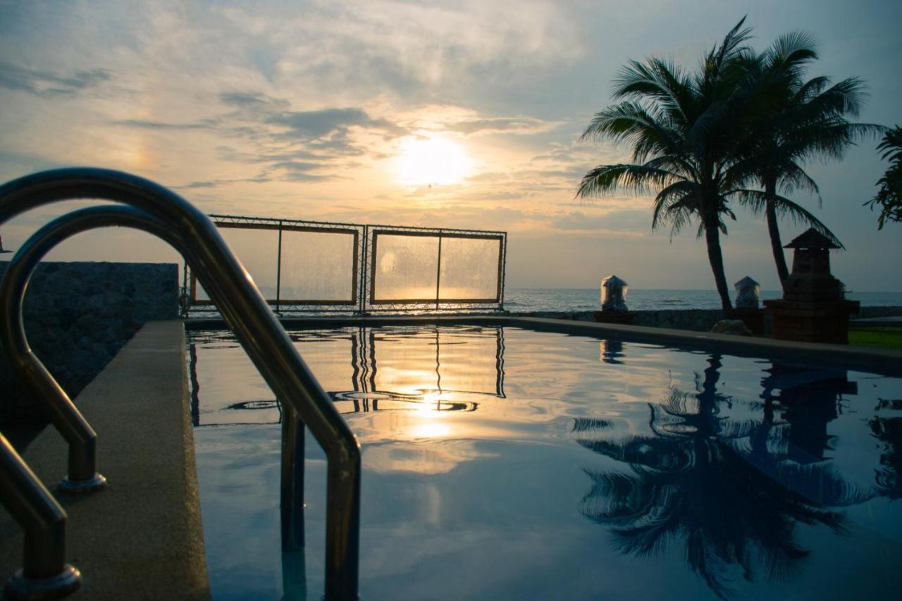 Sea Memories White Sand Beach Hotel HHQ Exterior foto